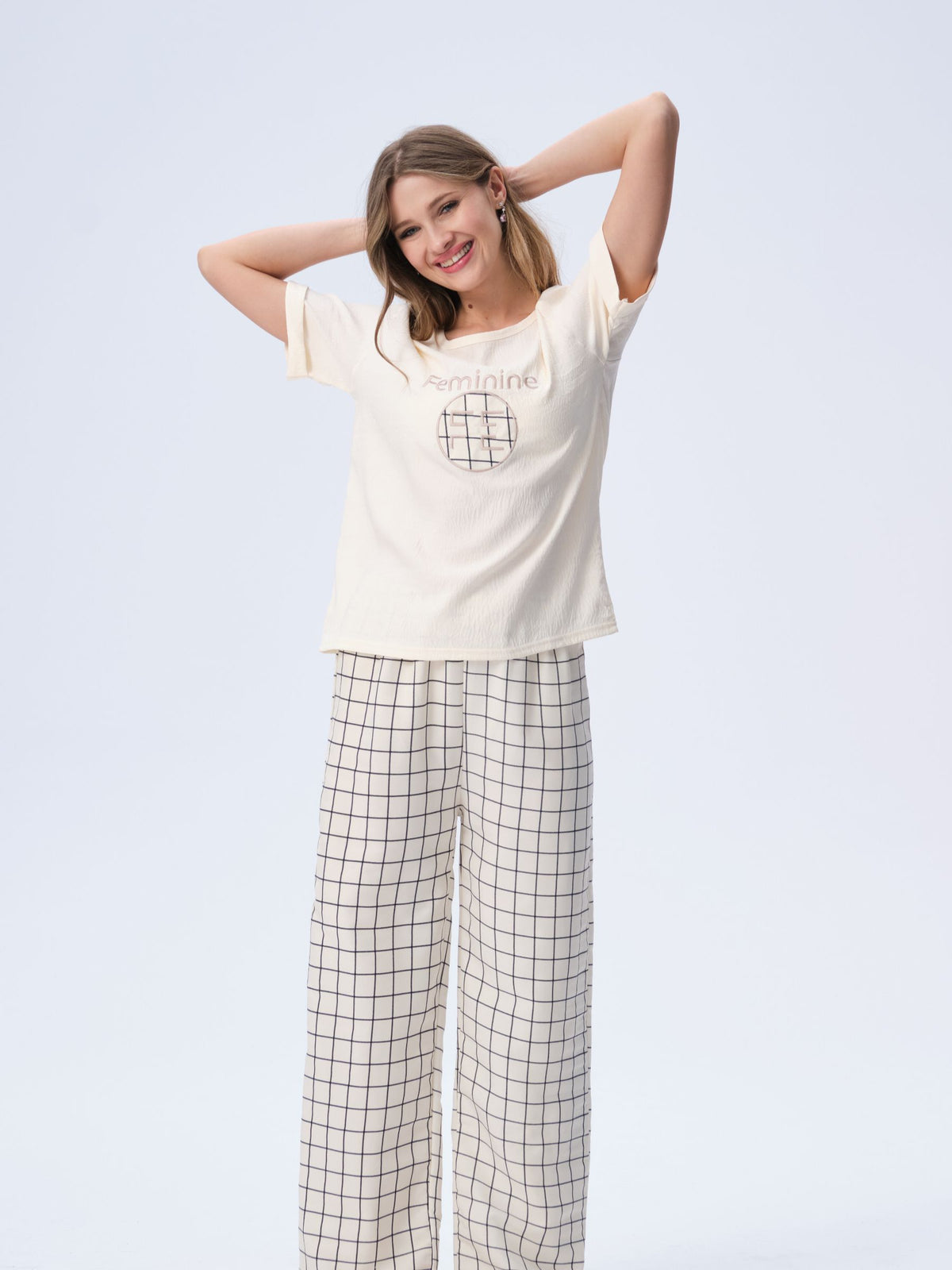 بيجامة نسائية - قطعتين (M-2XL)
