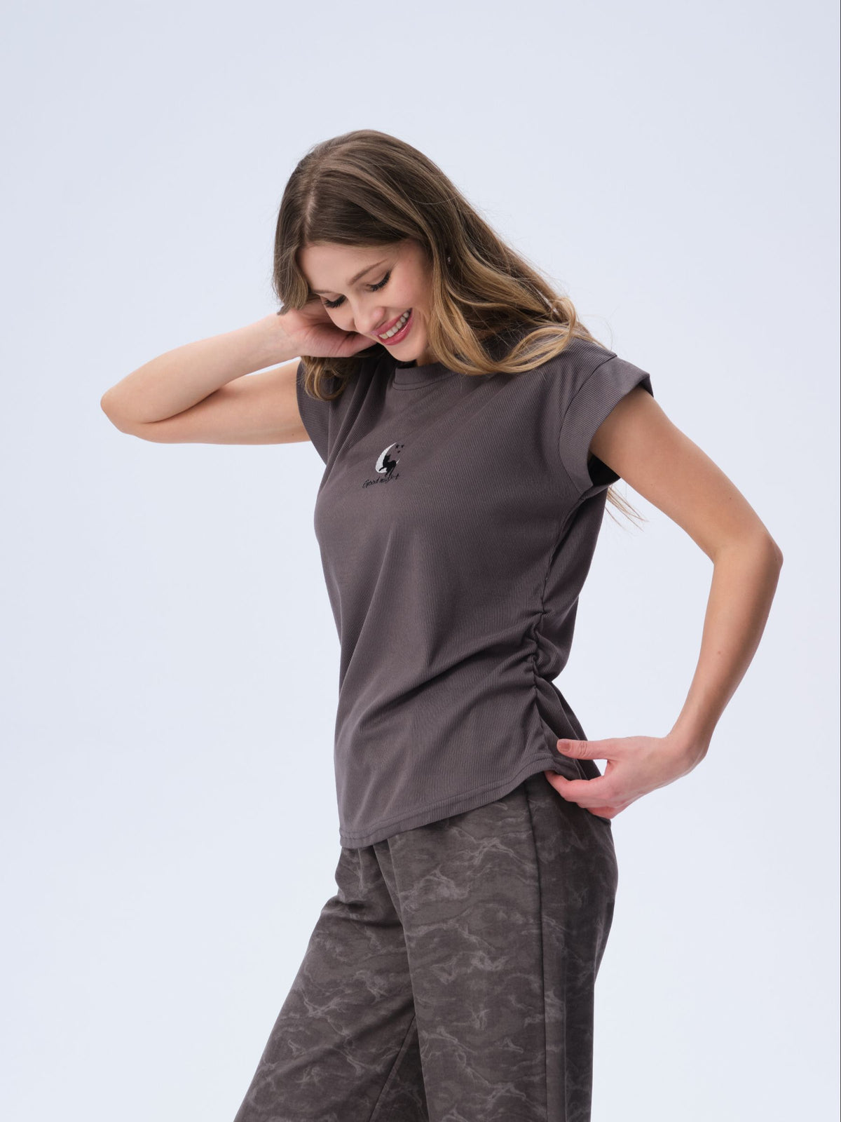 بيجامة نسائية - قطعتين (M-2XL)