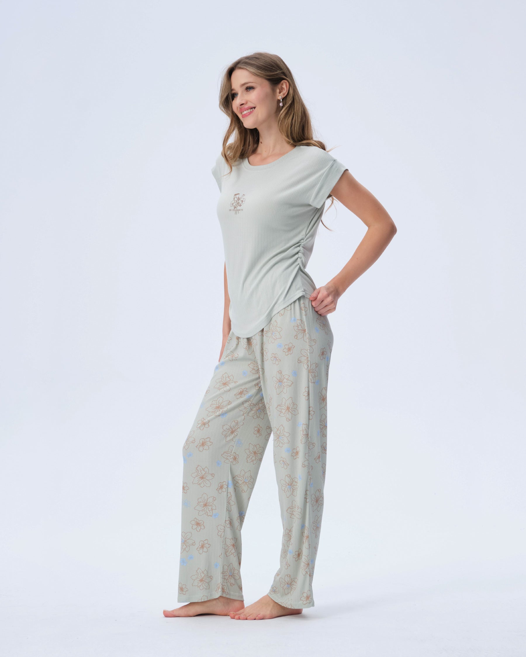 بيجامة نسائية - قطعتين (M-2XL)