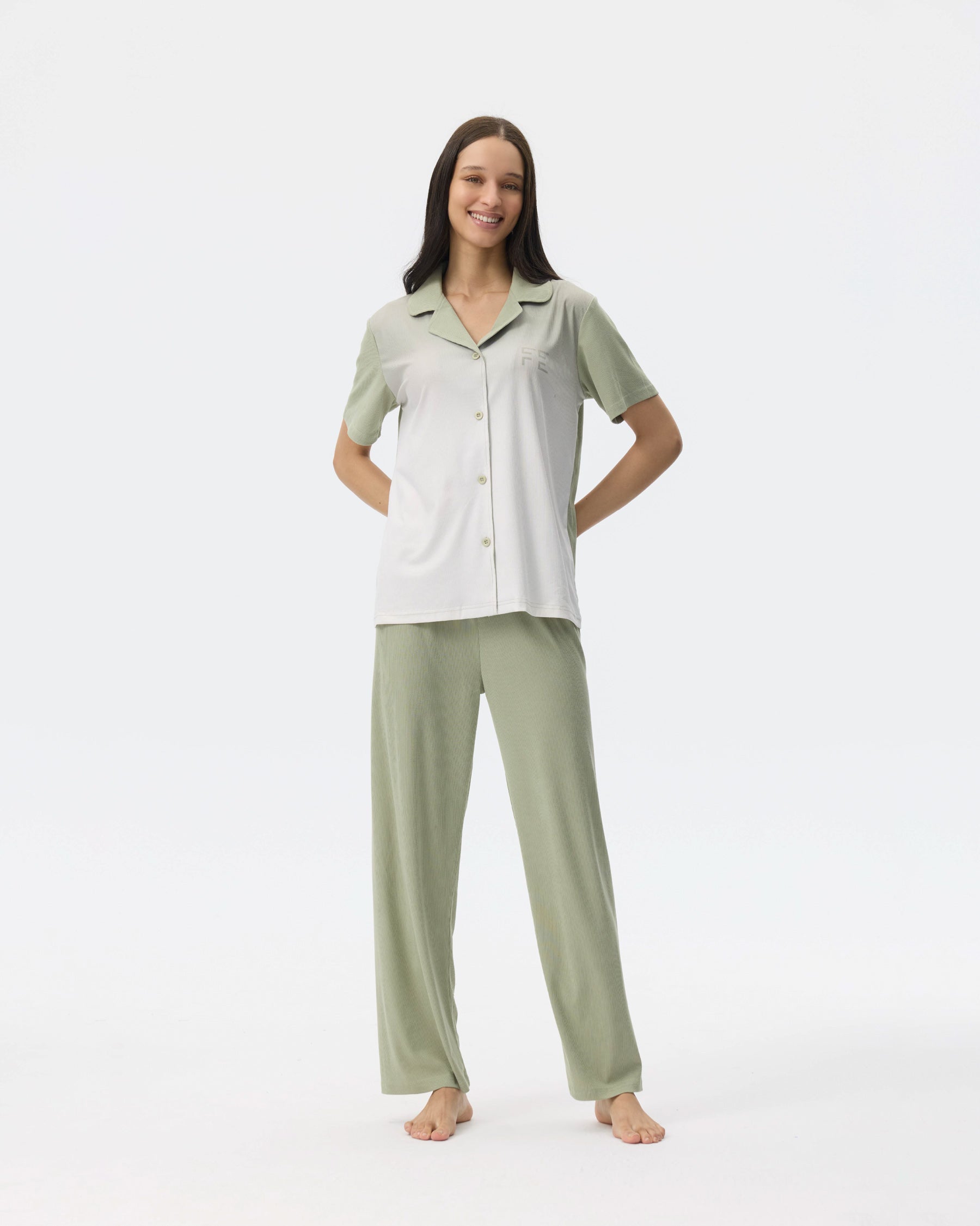 بيجامة نسائية - قطعتين (M-2XL)