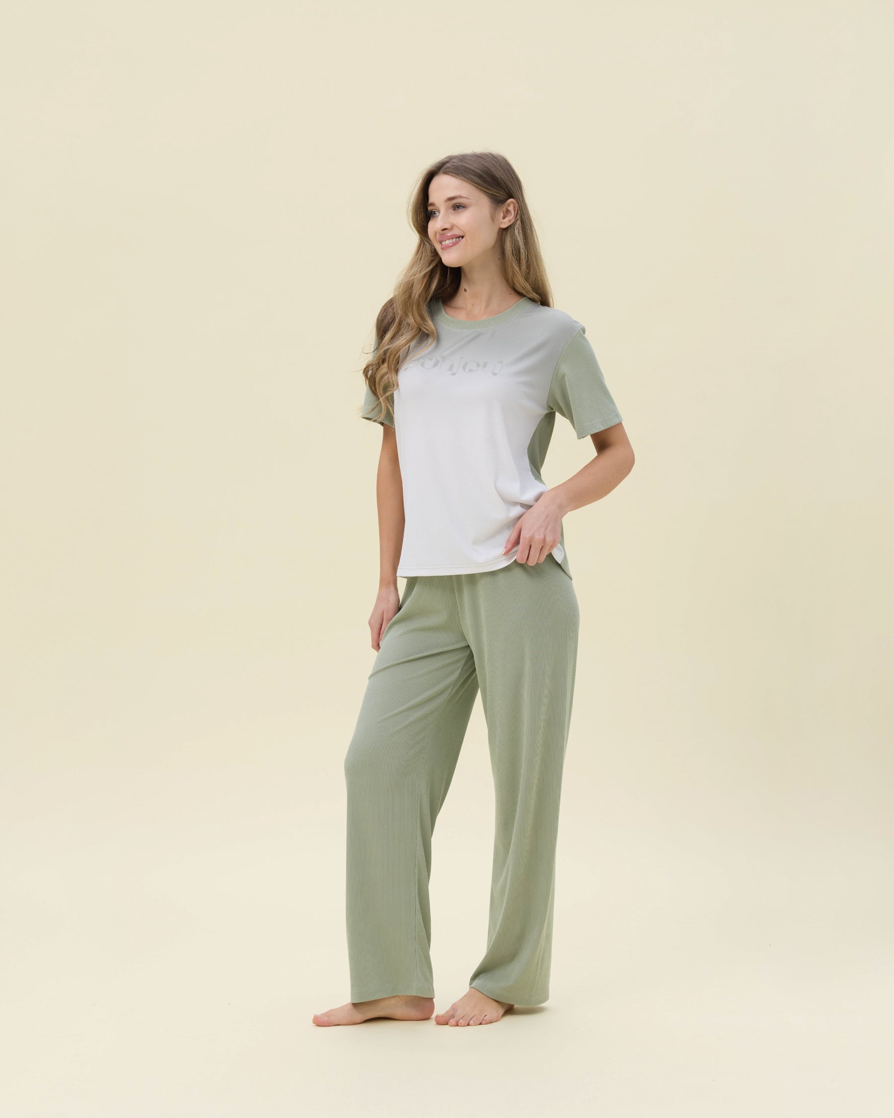 بيجامة نسائية - قطعتين (M-2XL)