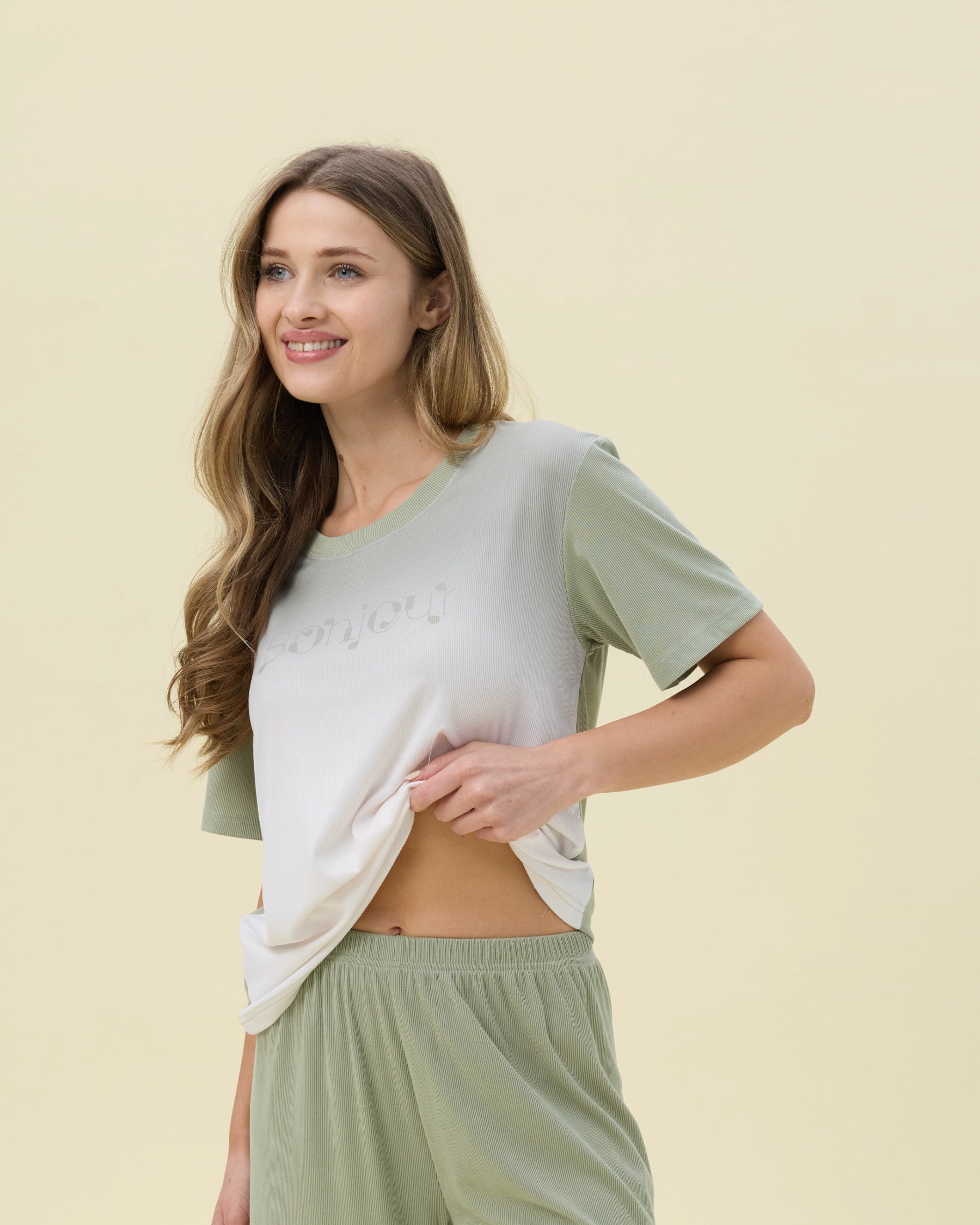 بيجامة نسائية - قطعتين (M-2XL)