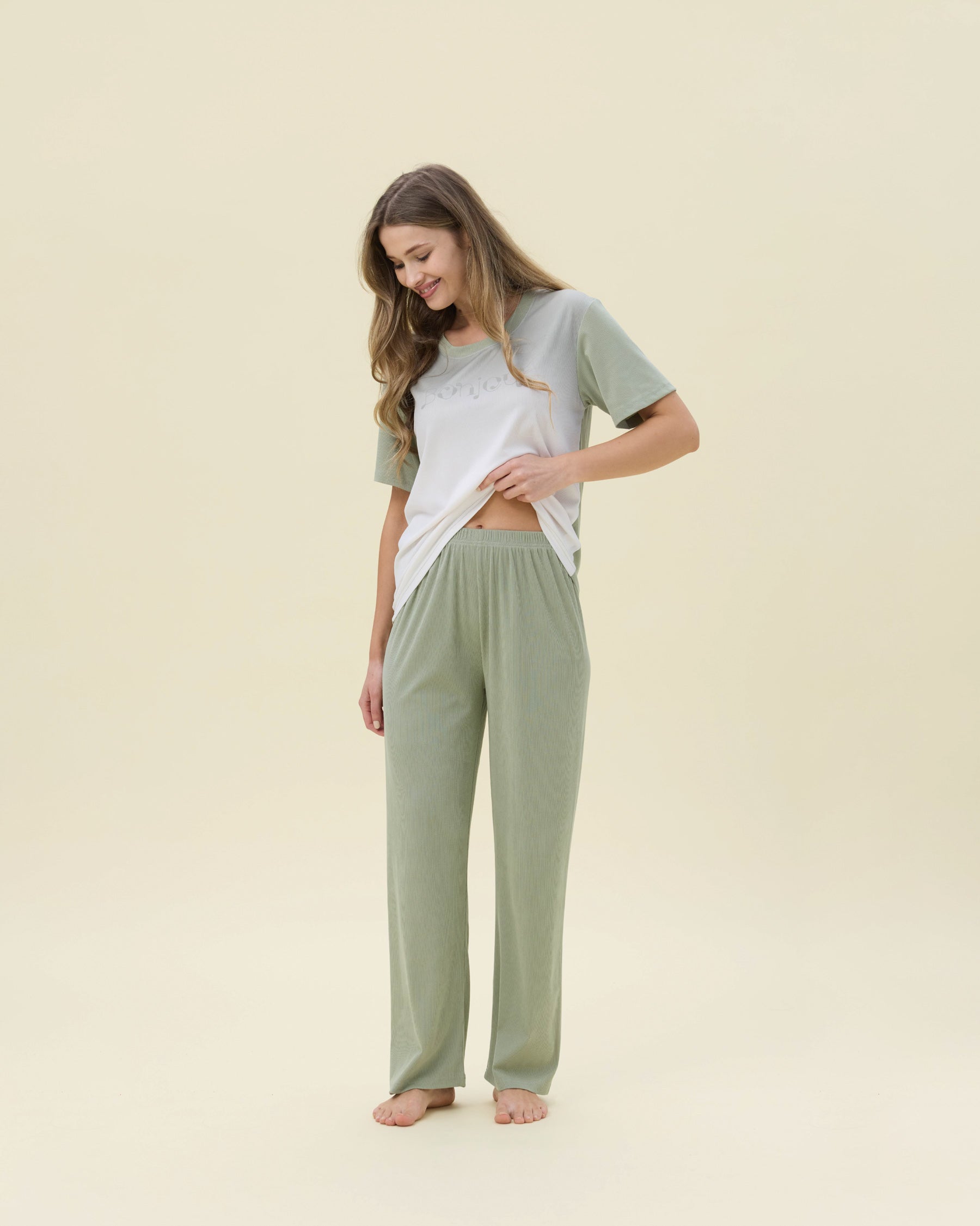 بيجامة نسائية - قطعتين (M-2XL)
