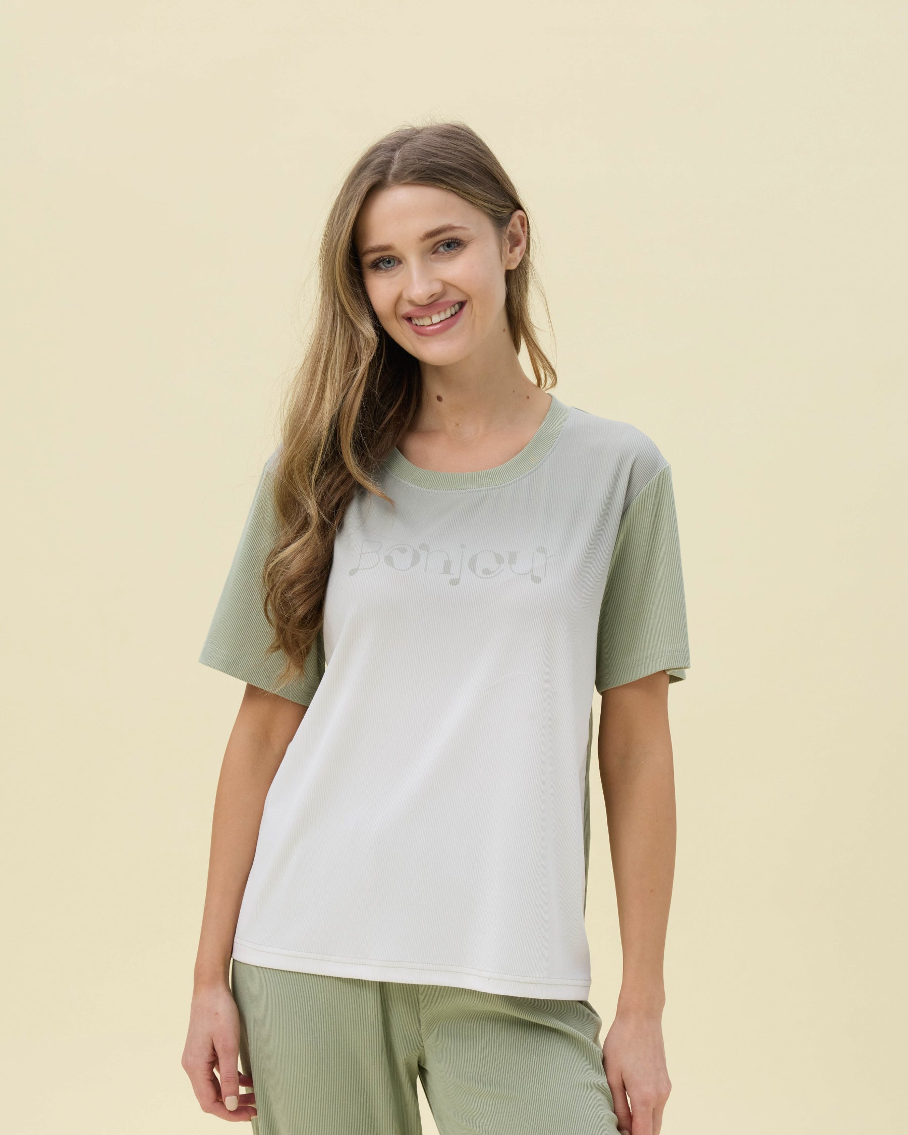 بيجامة نسائية - قطعتين (M-2XL)