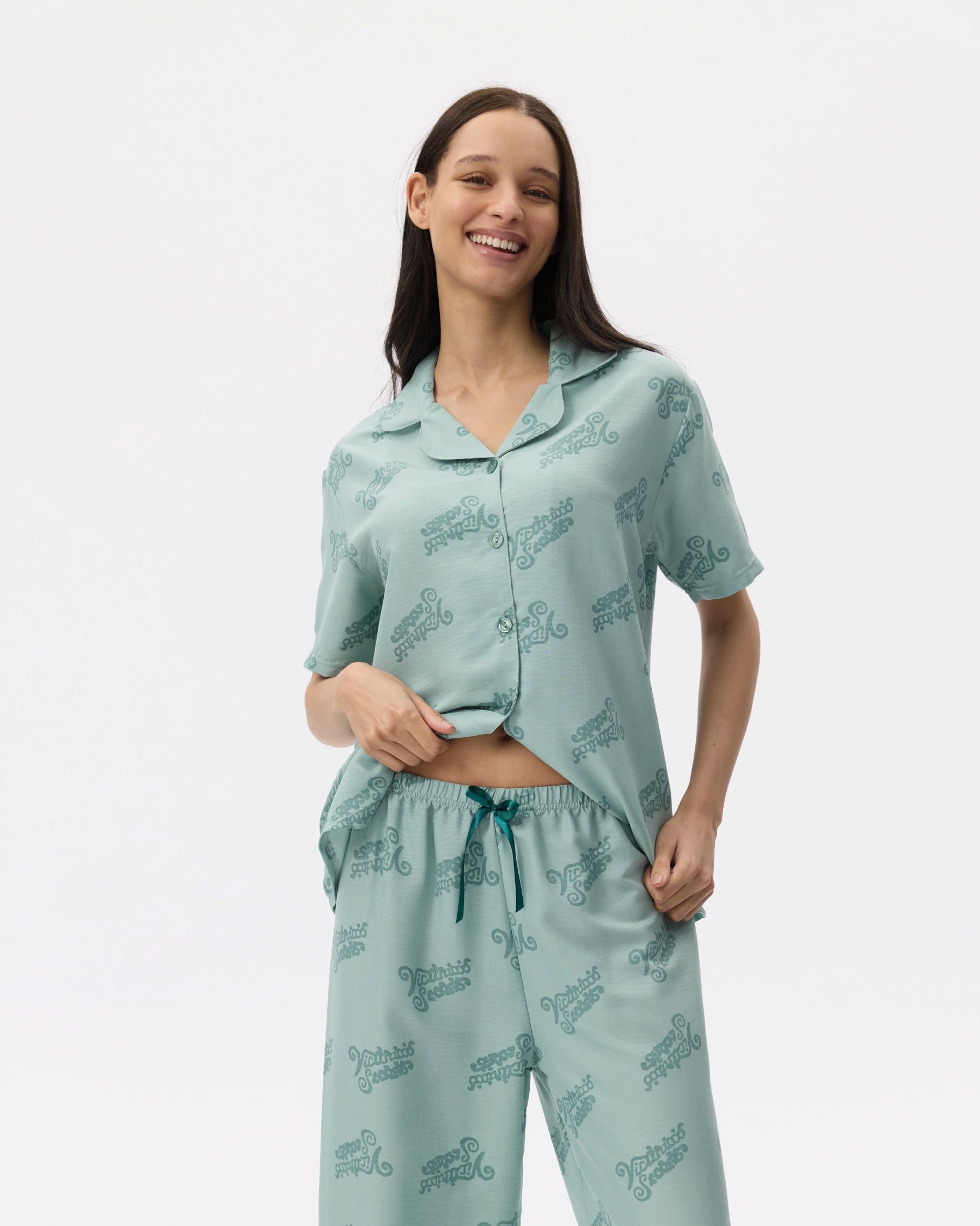 بيجامة نسائية - قطعتين (3XL-6XL)