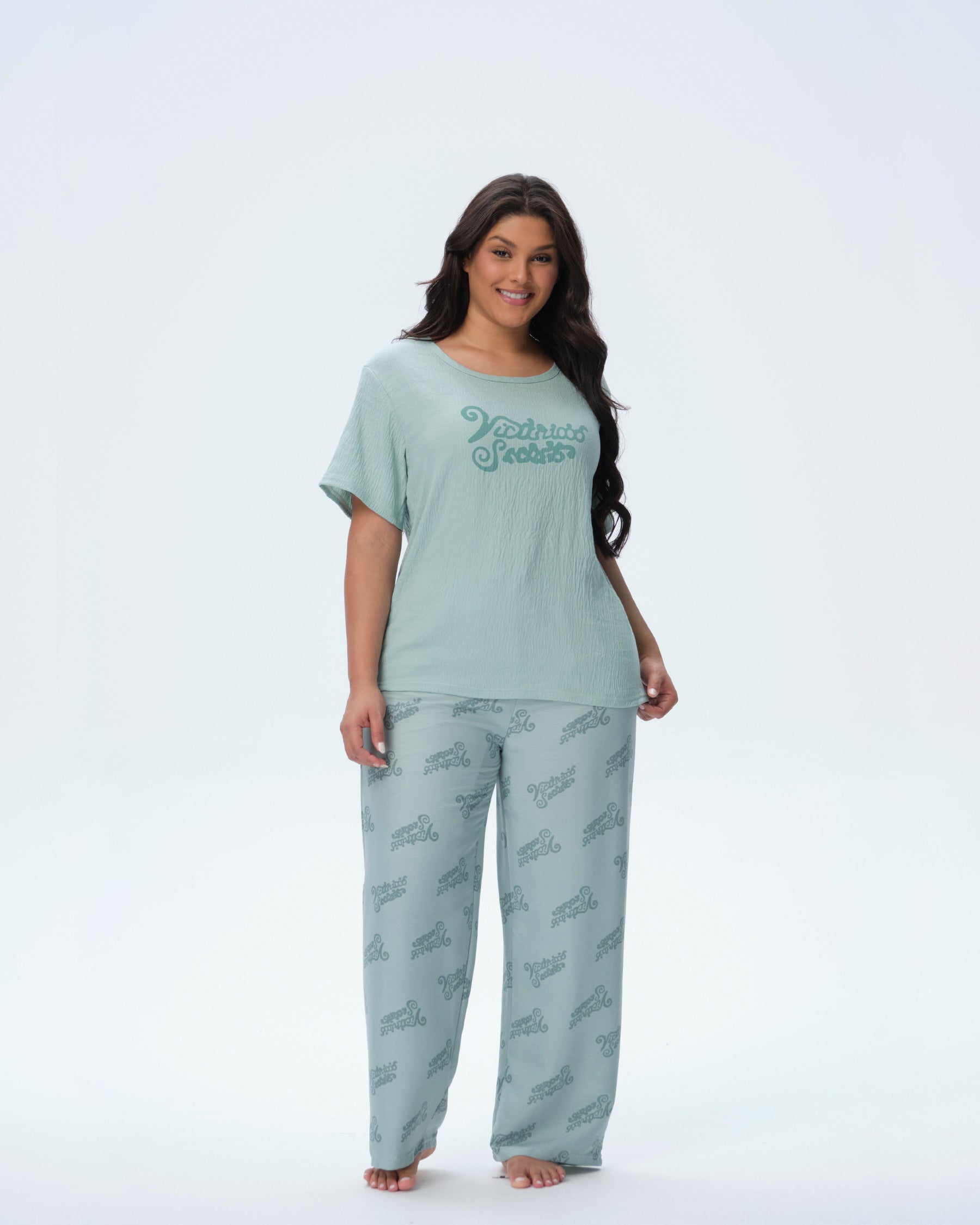 بيجامة نسائية - قطعتين (3XL-6XL)