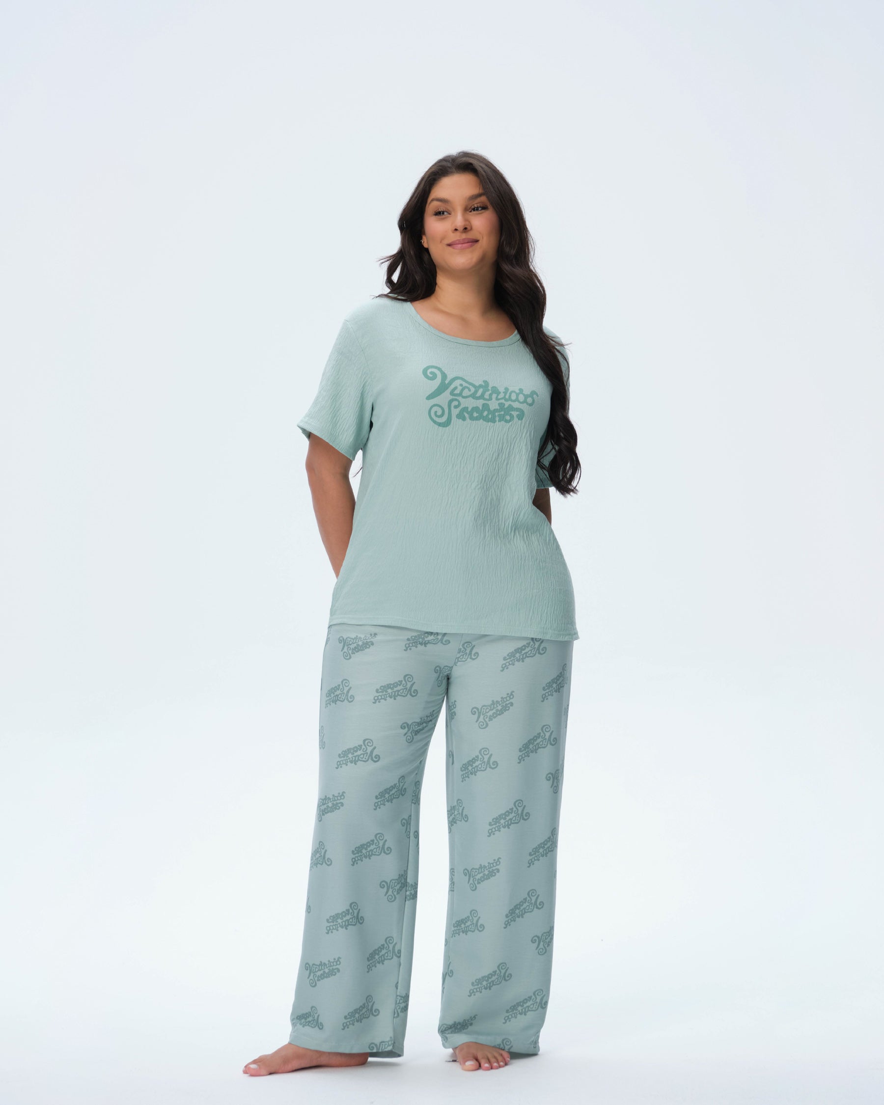 بيجامة نسائية - قطعتين (3XL-6XL)