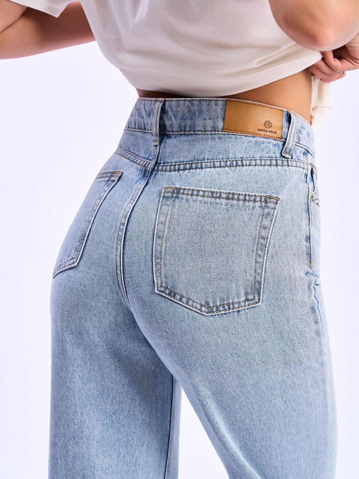 Feminines-High-Waisted-Wide-Leg-Jeans-Light-Blue-Denim#Color_LIGHT BLUE DENIM