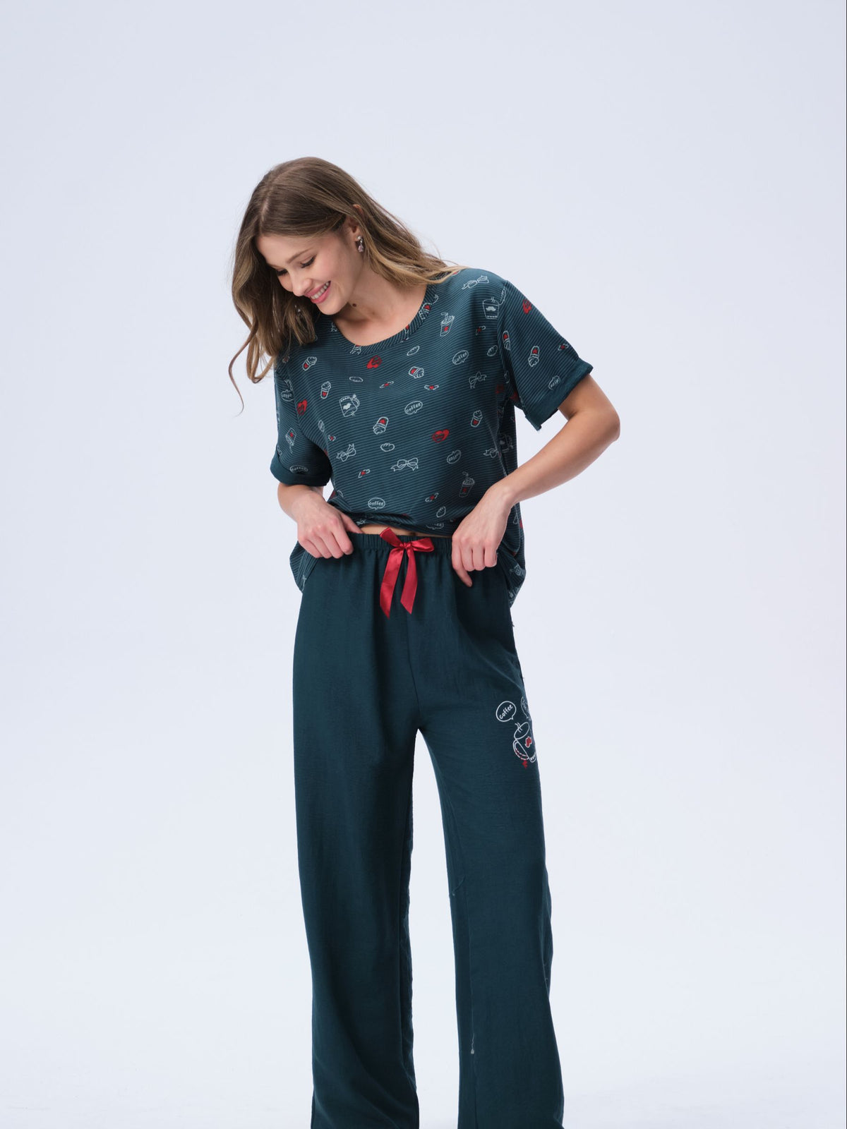 بيجامة نسائية - قطعتين (M-2XL)