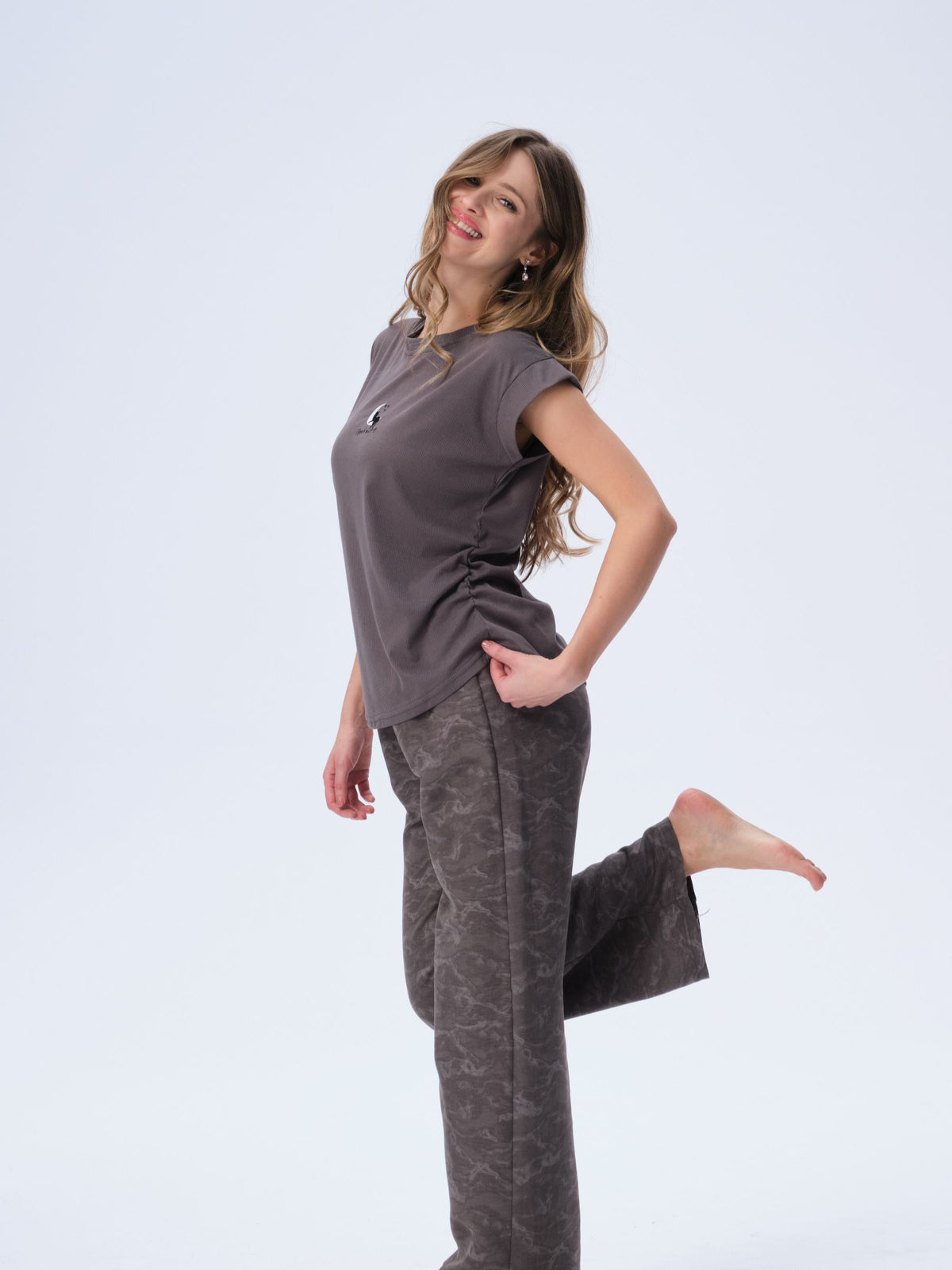 بيجامة نسائية - قطعتين (M-2XL)