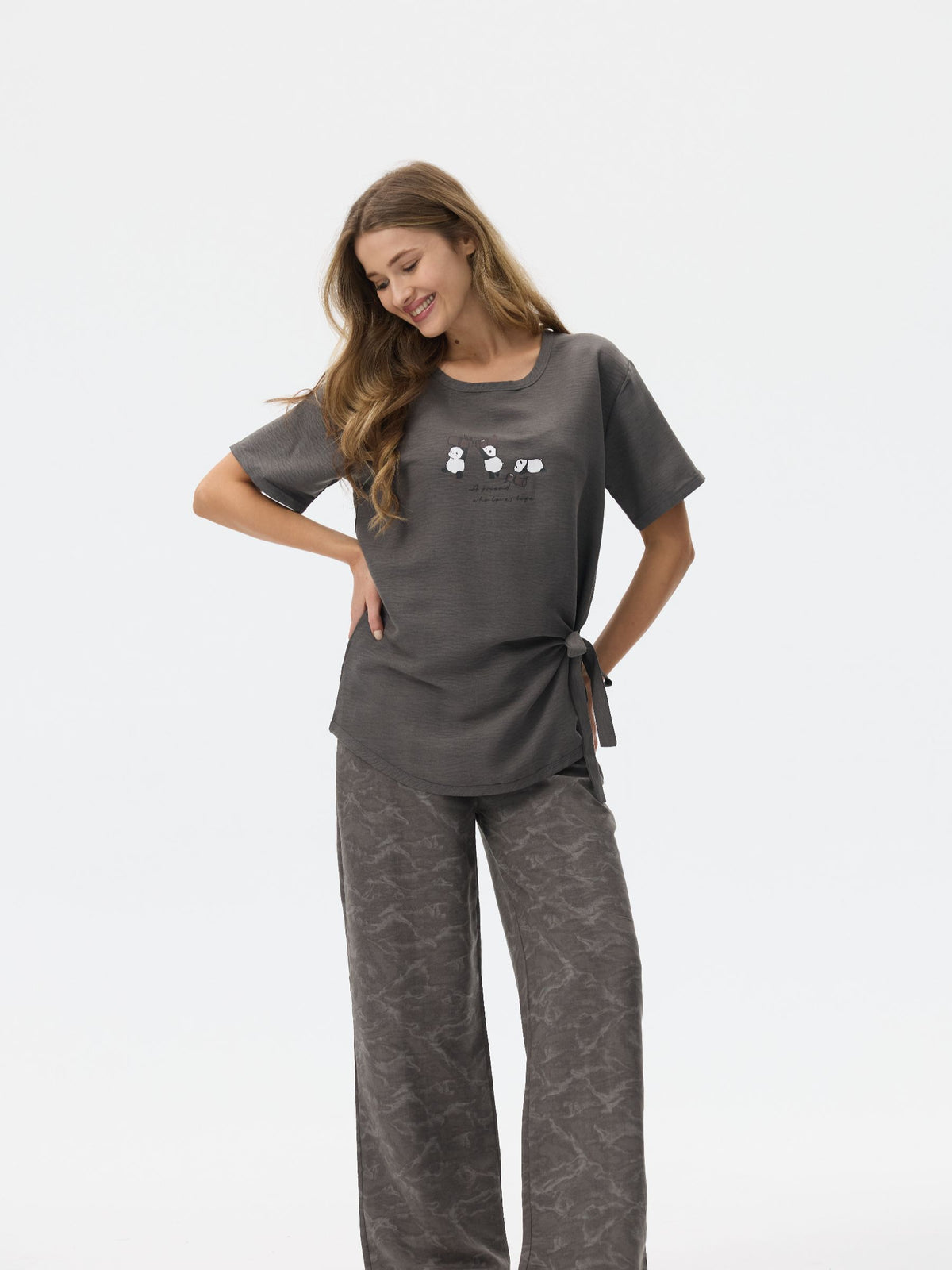 بيجامة نسائية - قطعتين (M-2XL)