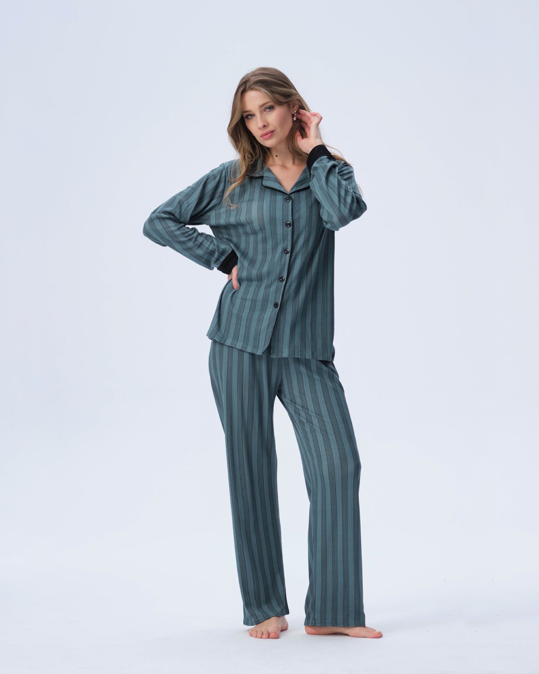 بيجامة نسائية - قطعتين (M-2XL)