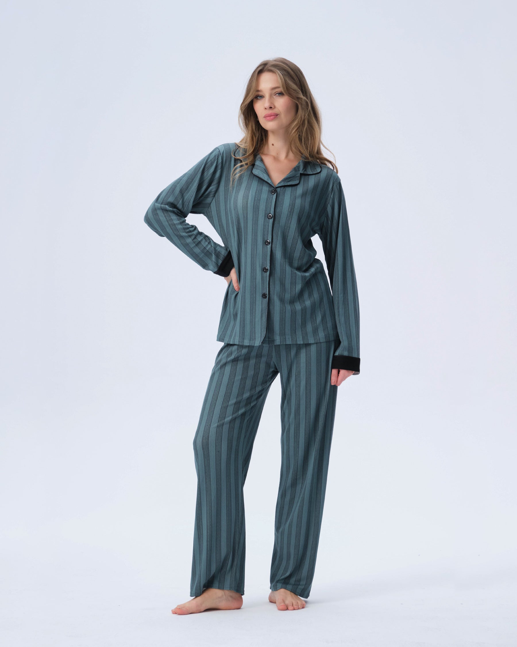 بيجامة نسائية - قطعتين (M-2XL)