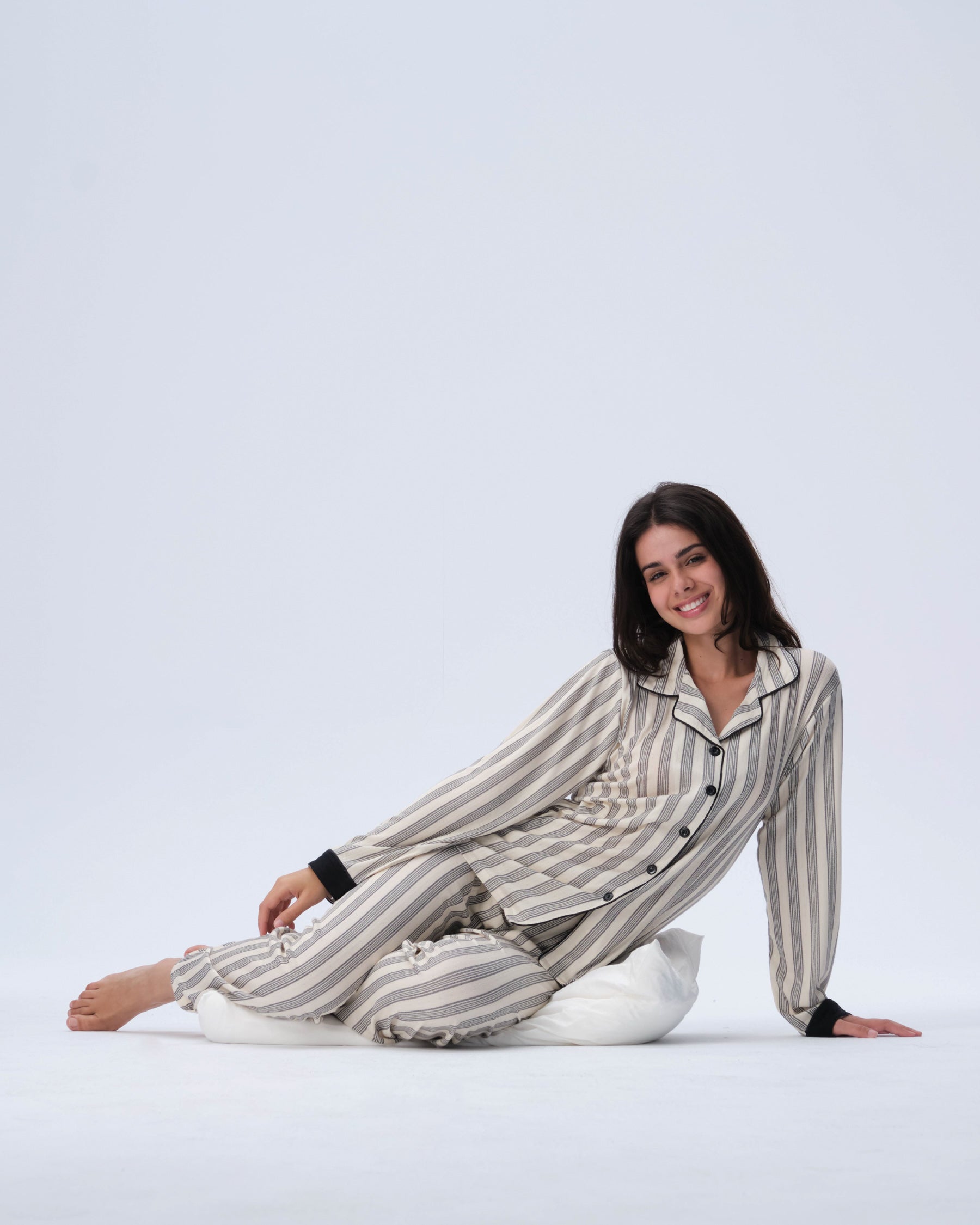 بيجامة نسائية - قطعتين (M-2XL)
