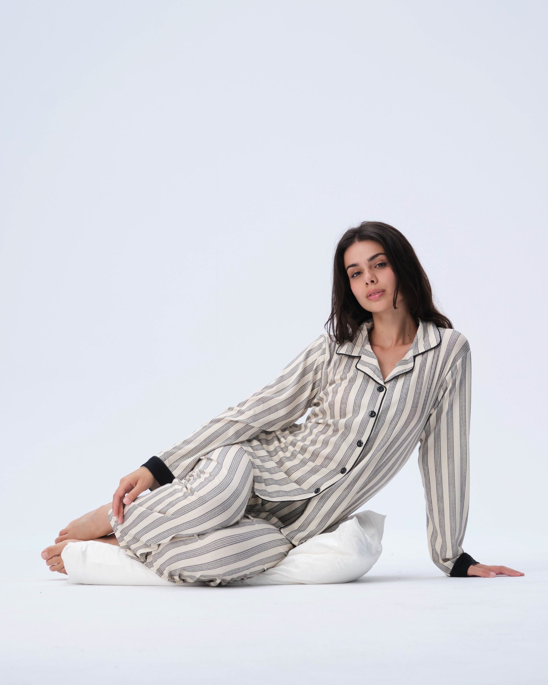 بيجامة نسائية - قطعتين (M-2XL)