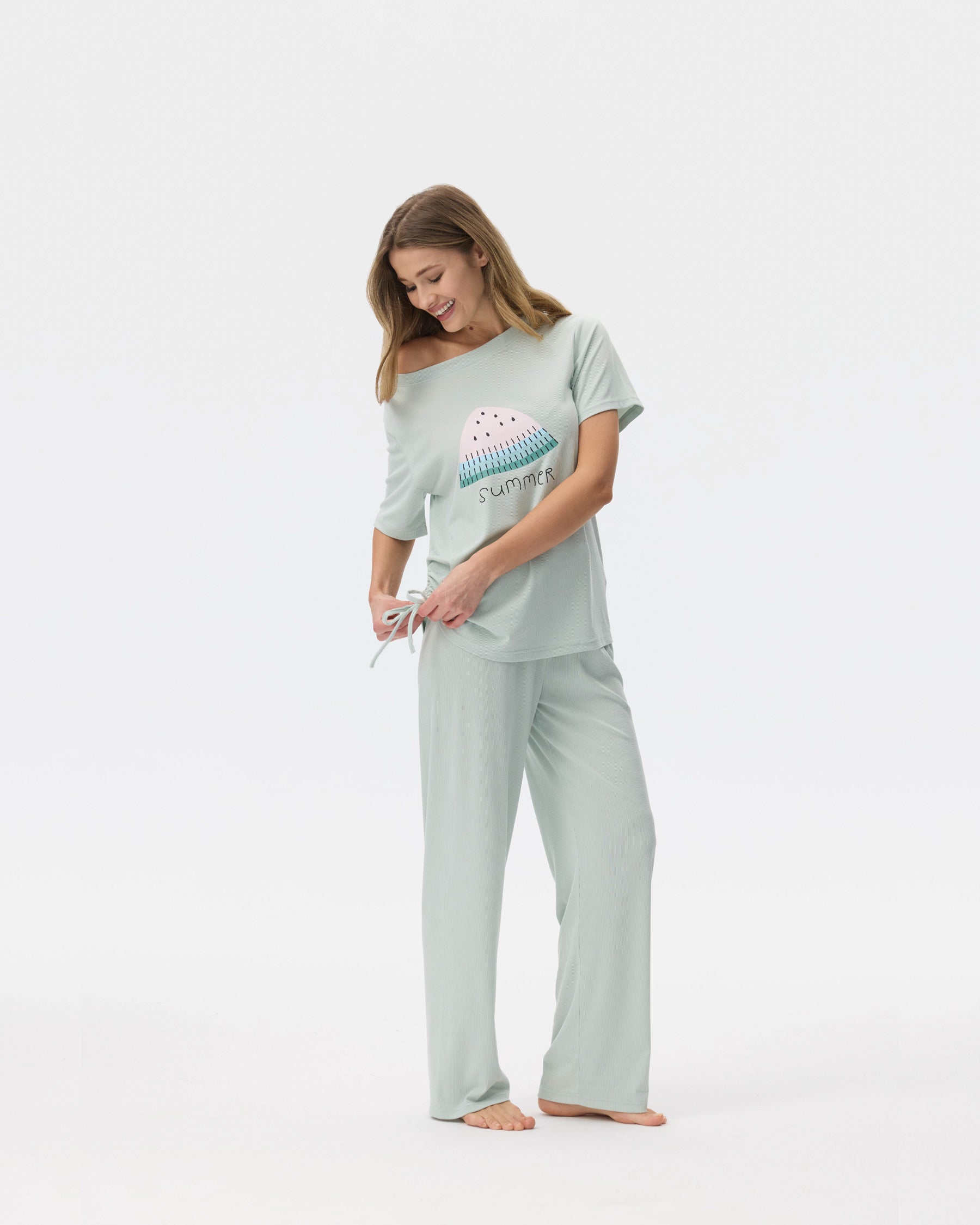 بيجامة نسائية - قطعتين (M-2XL)