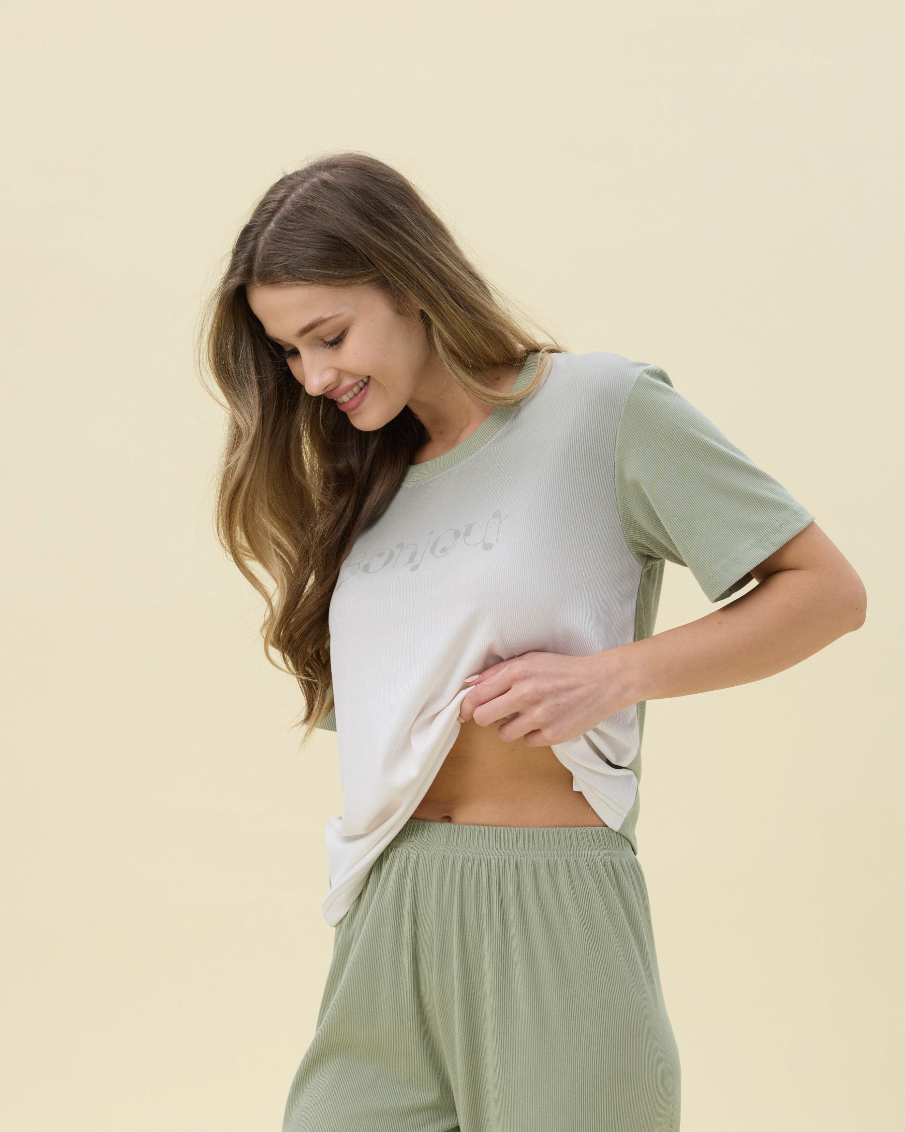 بيجامة نسائية - قطعتين (M-2XL)