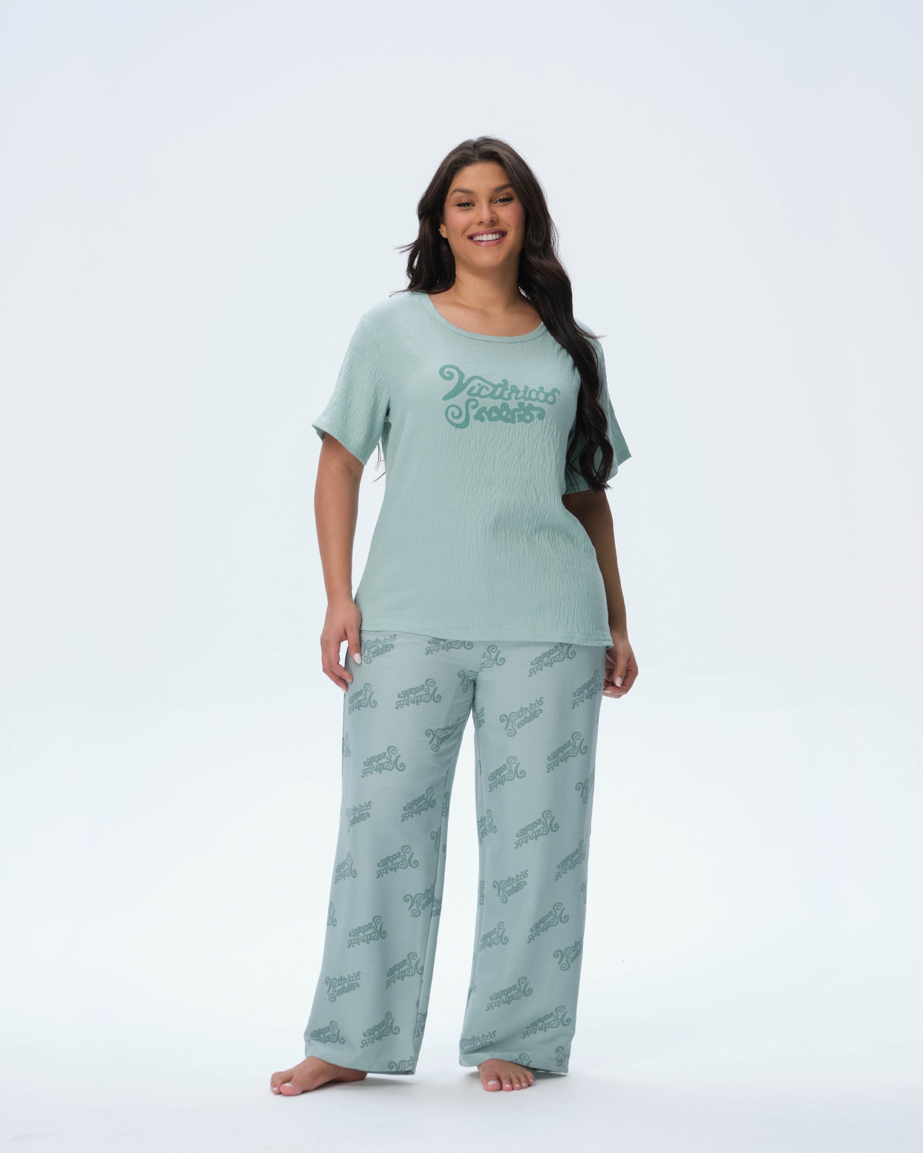 بيجامة نسائية - قطعتين (3XL-6XL)