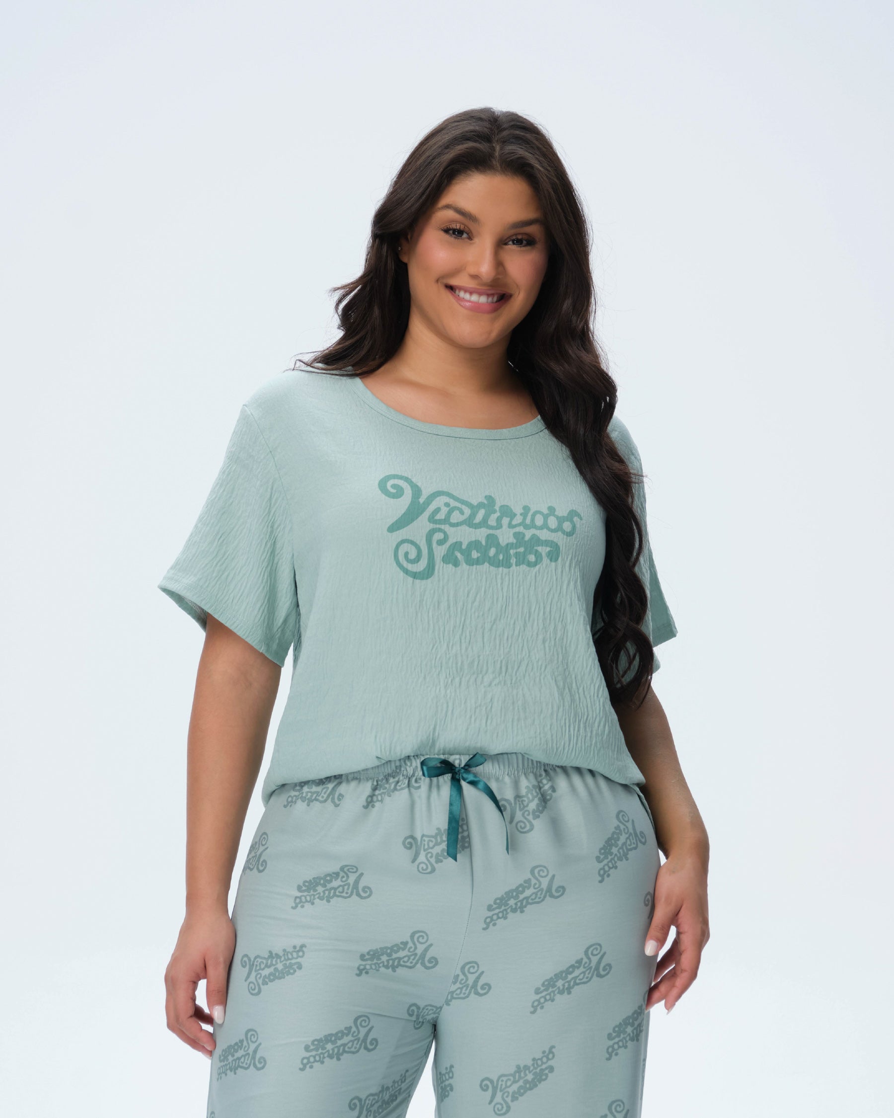 بيجامة نسائية - قطعتين (3XL-6XL)