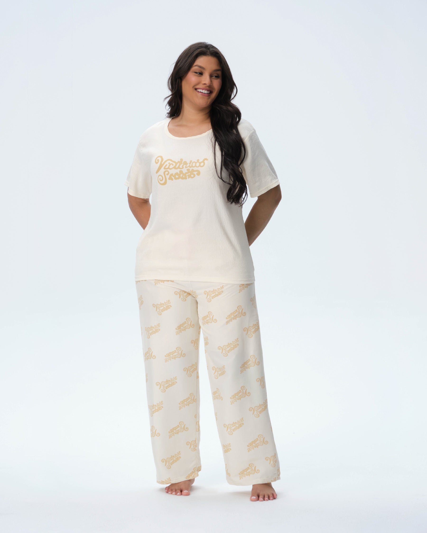 بيجامة نسائية - قطعتين (3XL-6XL)