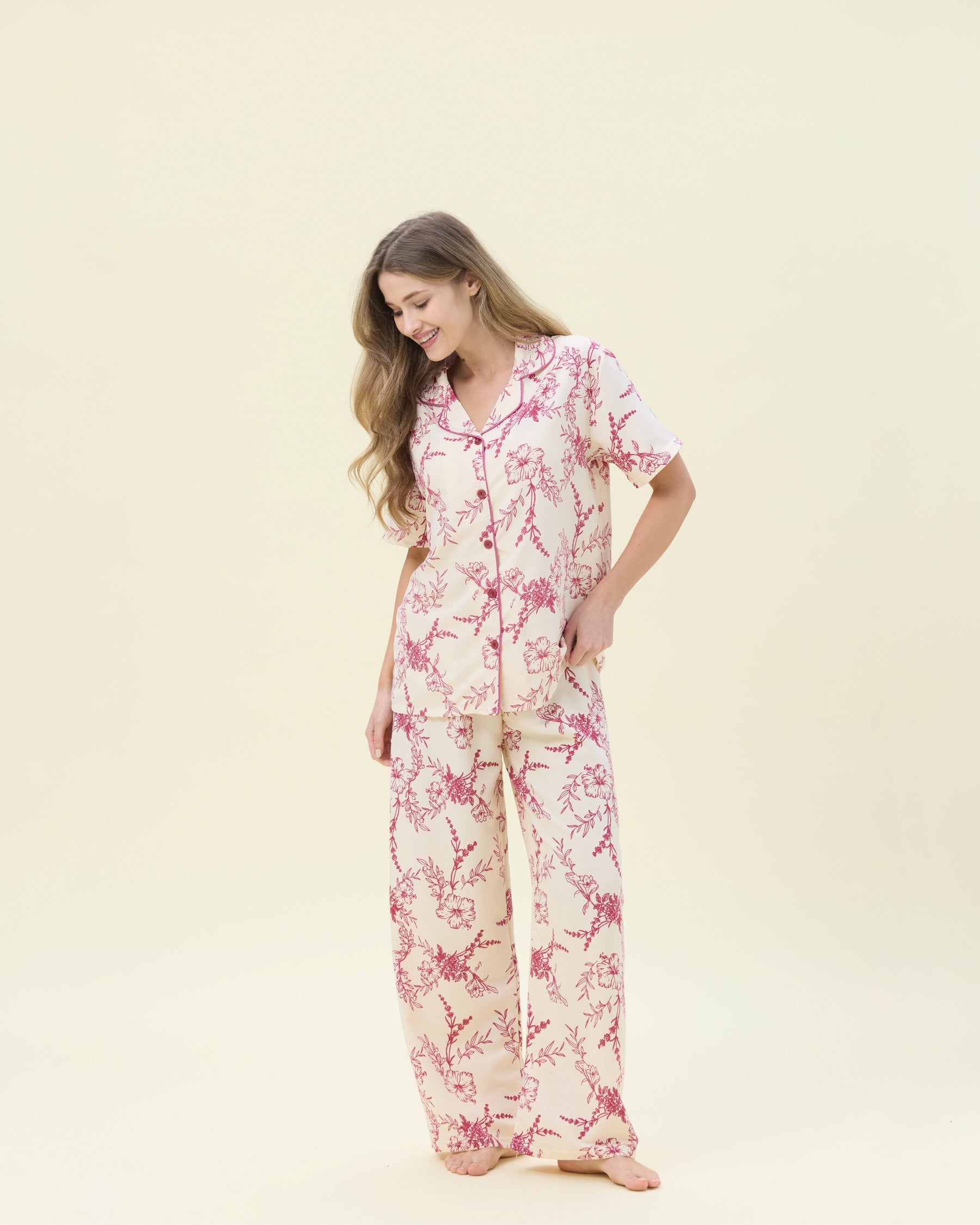 بيجامة نسائية - قطعتين (M-2XL)