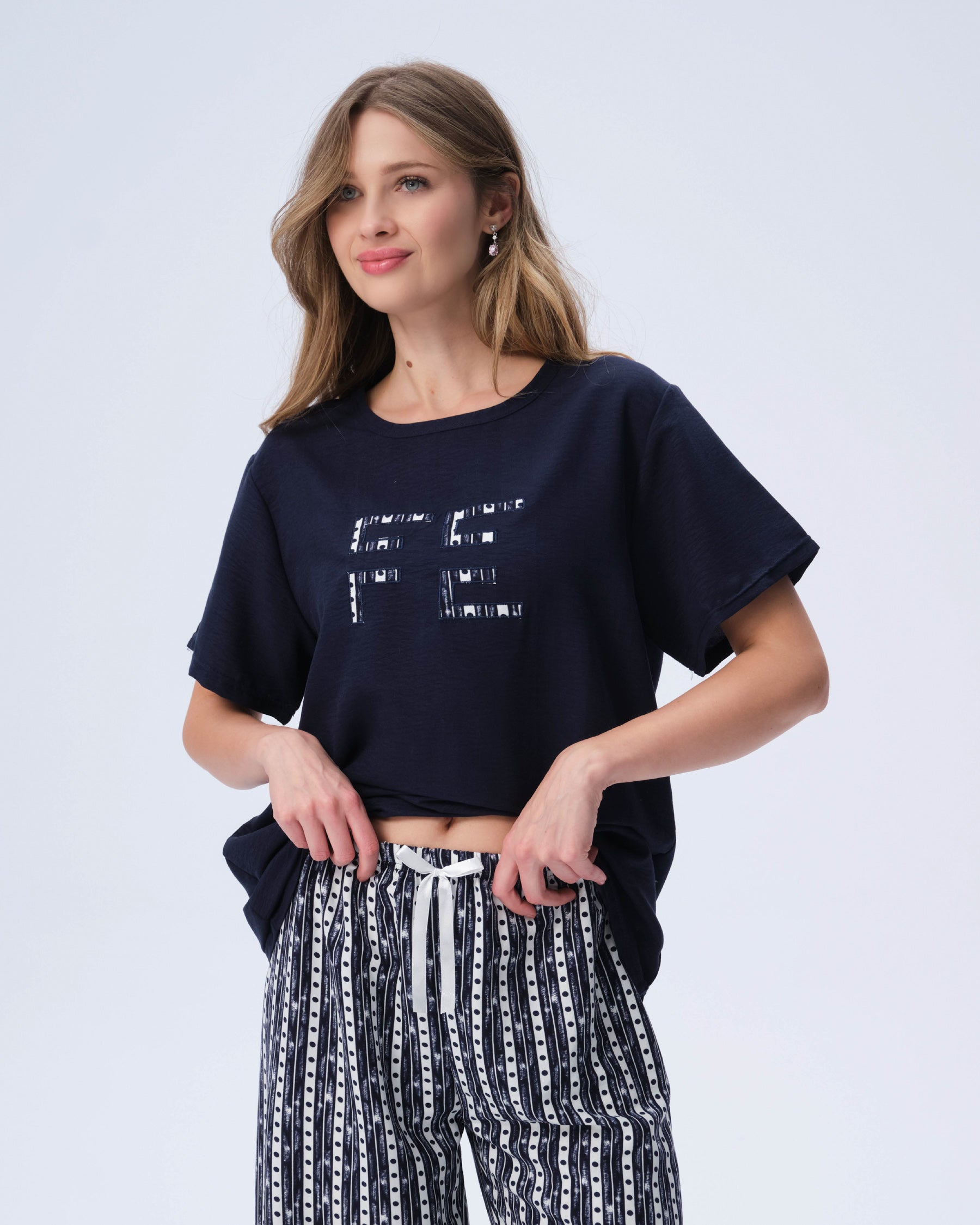 بيجامة نسائية - قطعتين (M-2XL)