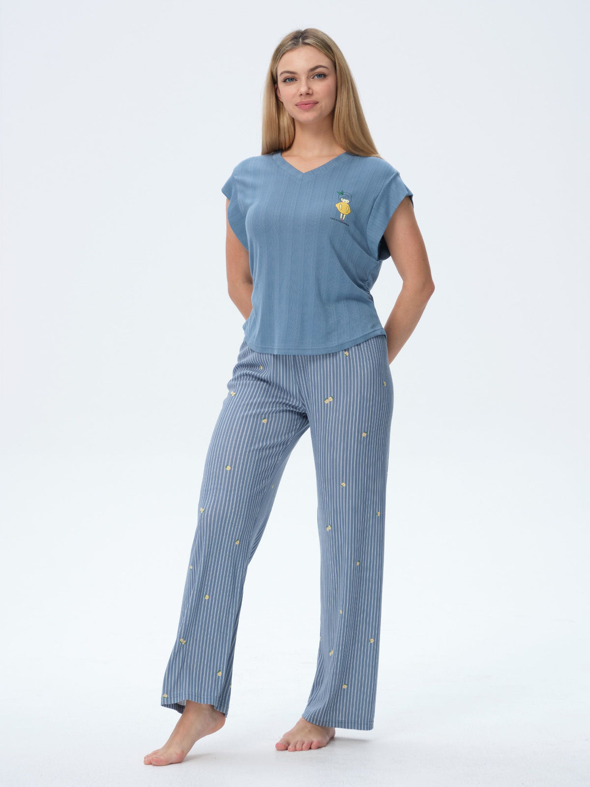 بيجامة نسائية - قطعتين (M-2XL)